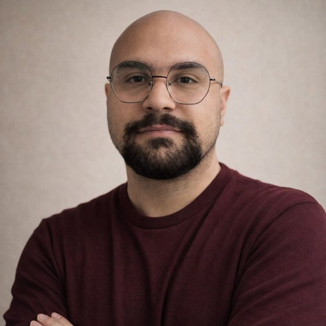 user-avatar
