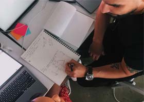 چگونه بر مشکلات برنامه نویسی غلبه کنیم؟